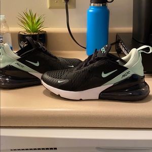 Nike Air Max 270